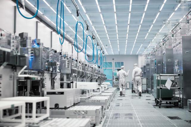 英特爾工廠 人類科技巔峰的科幻之境